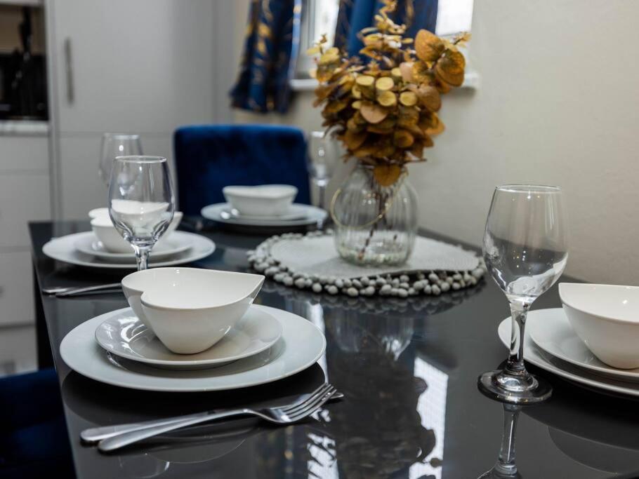 1 Bedroom-Sofabed-Worktable-4-Wifi-Parking Λονδίνο Εξωτερικό φωτογραφία