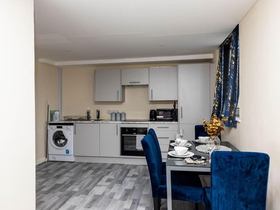 1 Bedroom-Sofabed-Worktable-4-Wifi-Parking Λονδίνο Εξωτερικό φωτογραφία