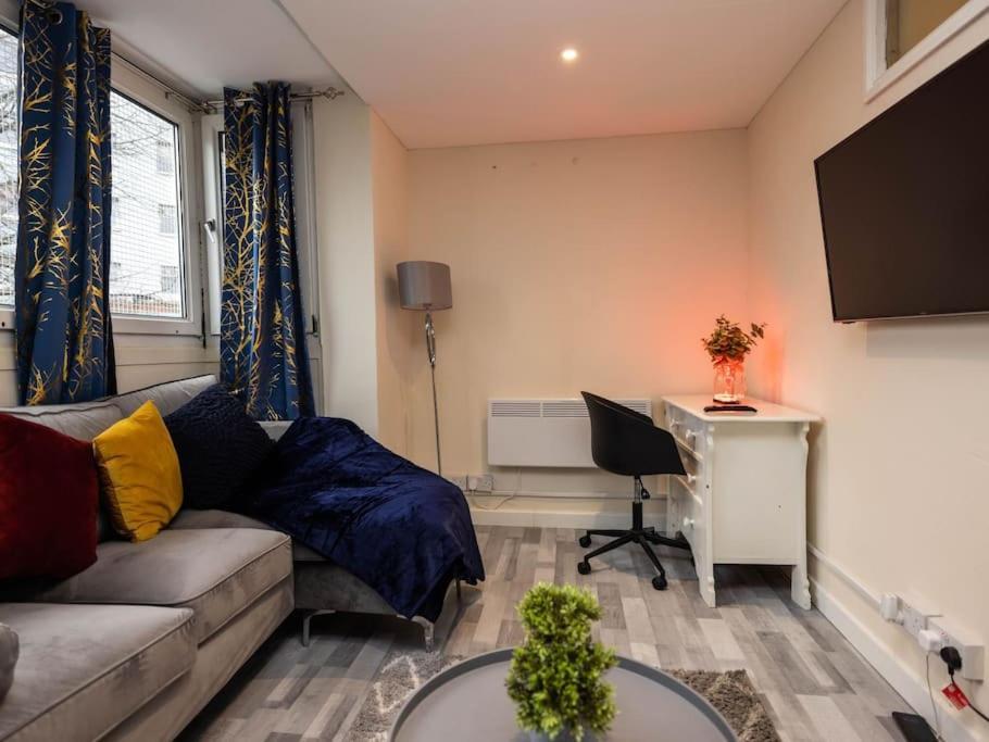 1 Bedroom-Sofabed-Worktable-4-Wifi-Parking Λονδίνο Εξωτερικό φωτογραφία